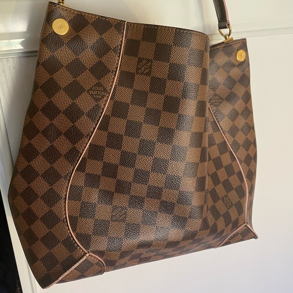 Louis Vuitton Handbags - Lv Caissa 🛑Sold🛑